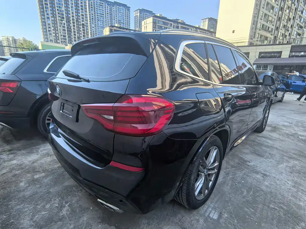 BMW X3 — фото 20