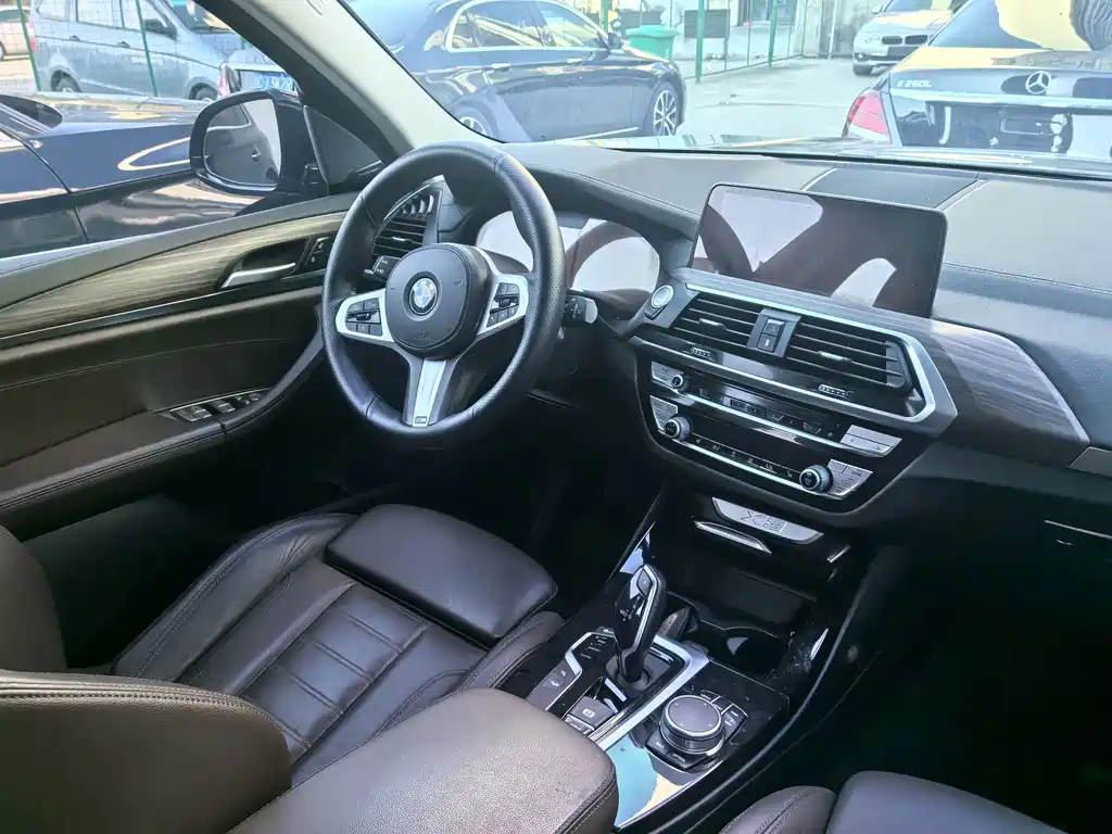 BMW X3 — фото 26
