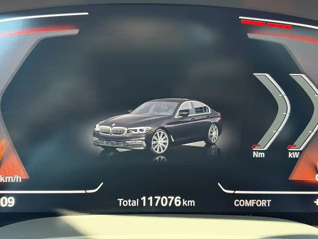 BMW 5 Series — фото 17