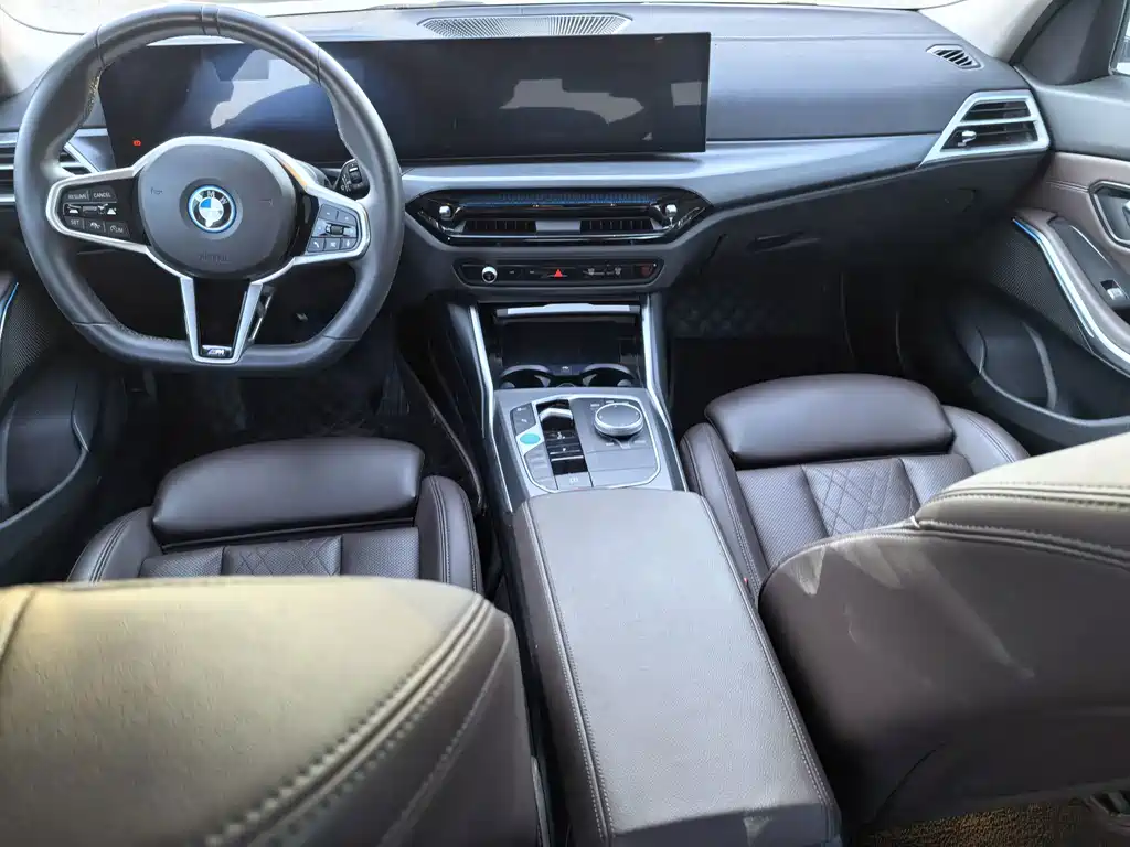BMW i3 — фото 7
