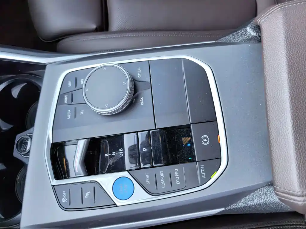 BMW i3 — фото 10