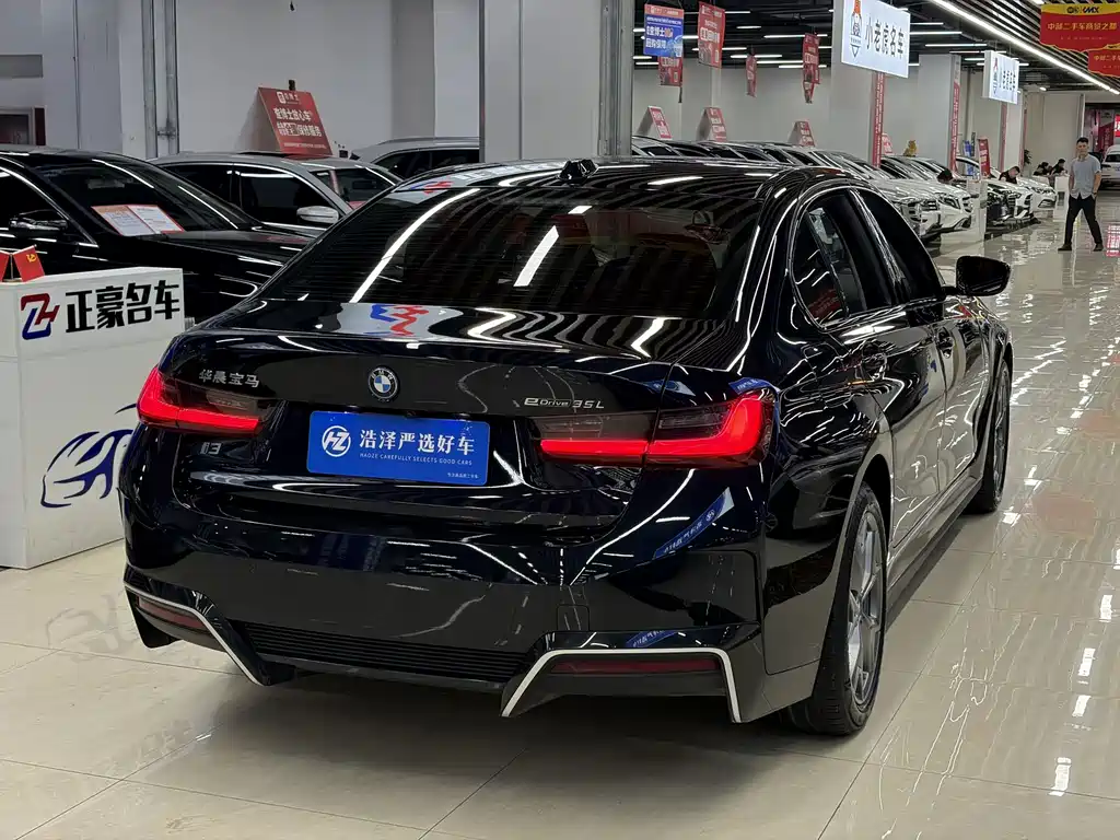 BMW i3 — фото 13
