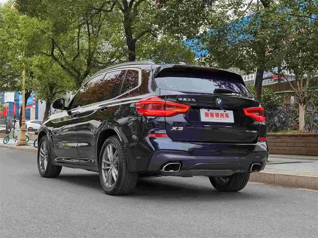 BMW X3 — фото 9
