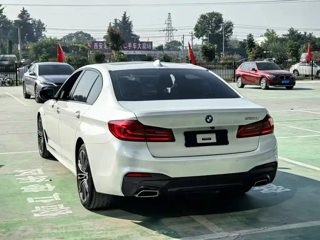 BMW 5 Series — фото 23