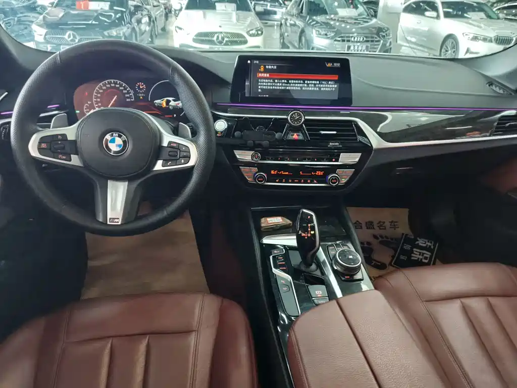 BMW 5 Series — фото 10