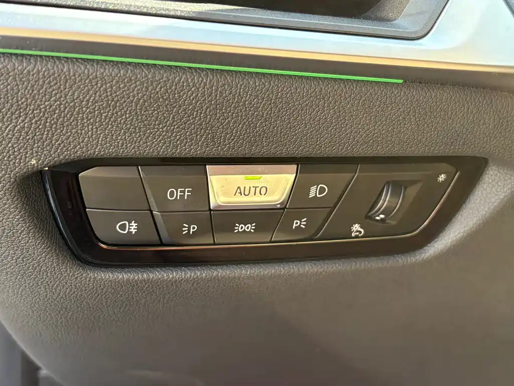 BMW i3 — фото 16