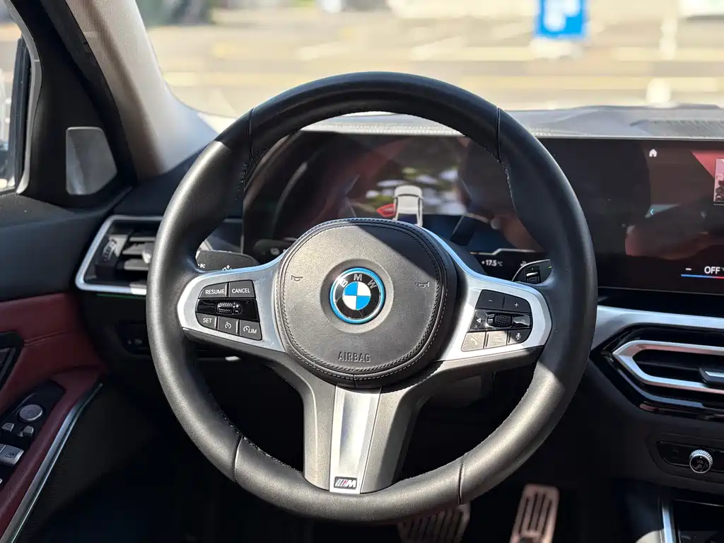 BMW i3 — фото 9