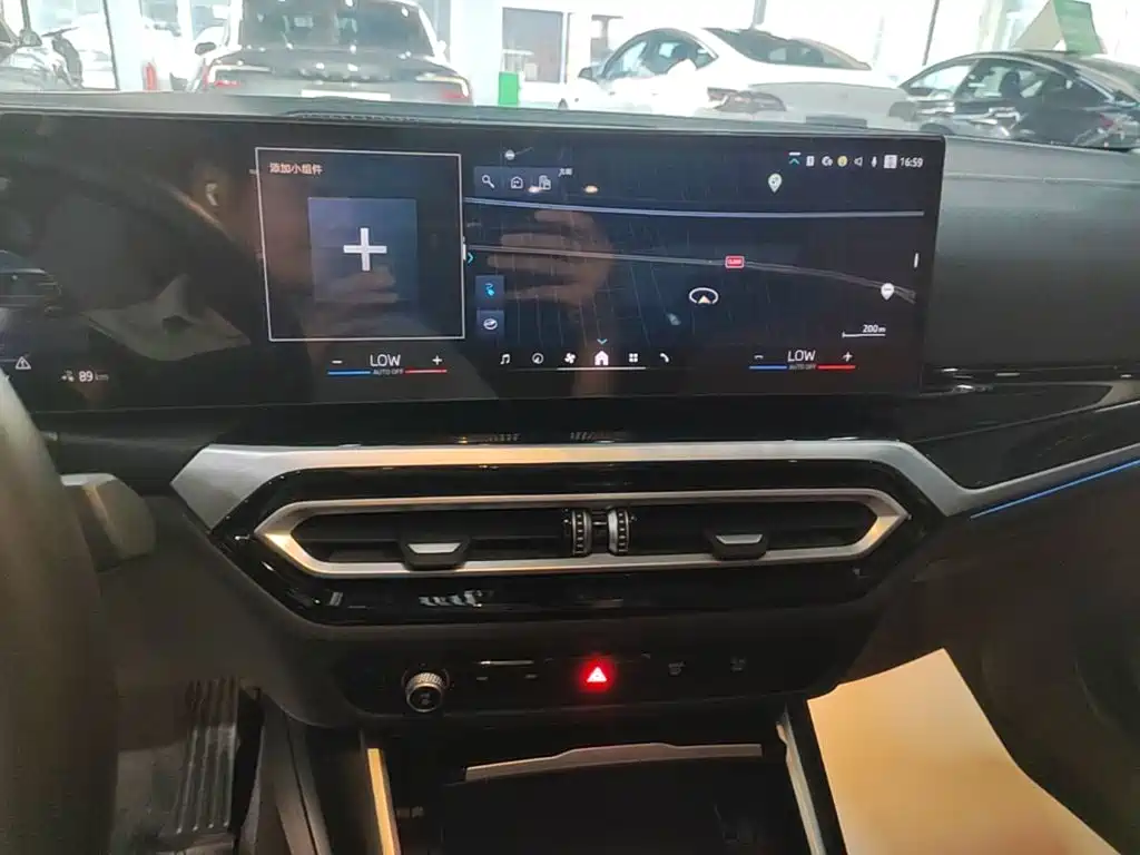 BMW i3 — фото 13