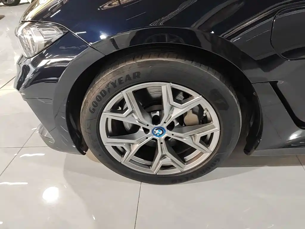 BMW i3 — фото 23