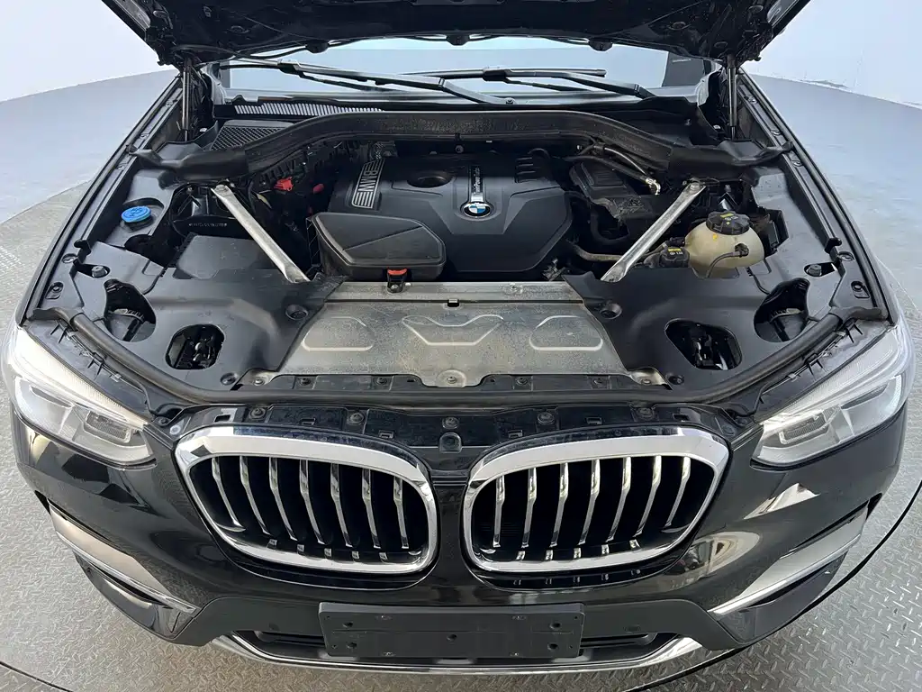 BMW X3 — фото 23