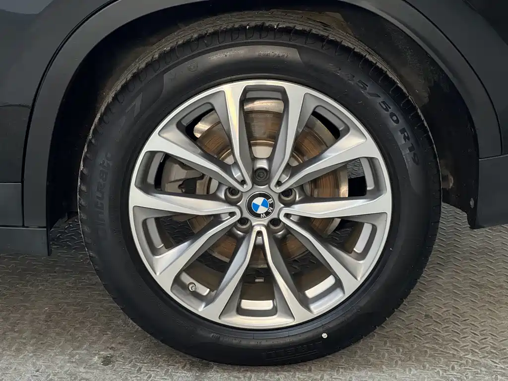 BMW X3 — фото 24