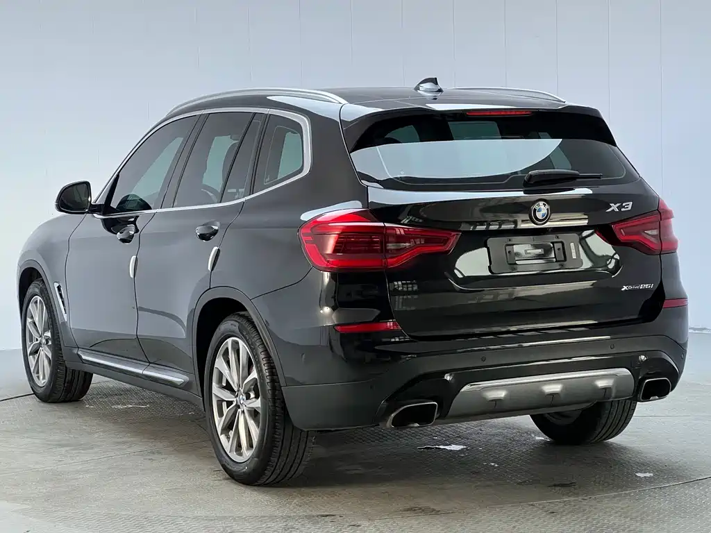BMW X3 — фото 26