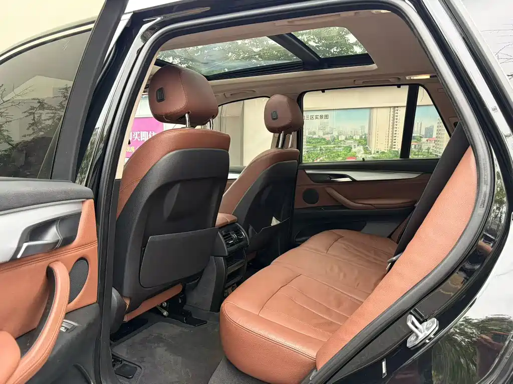 BMW X5 (Import) — фото 4