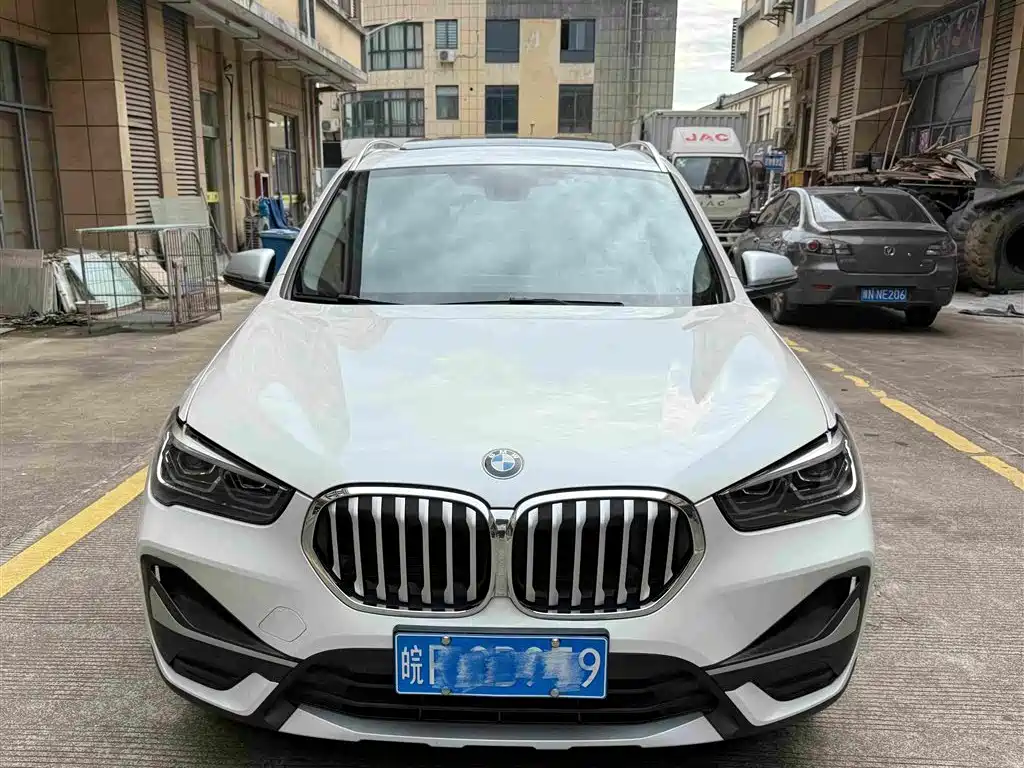 BMW X1 — фото 2