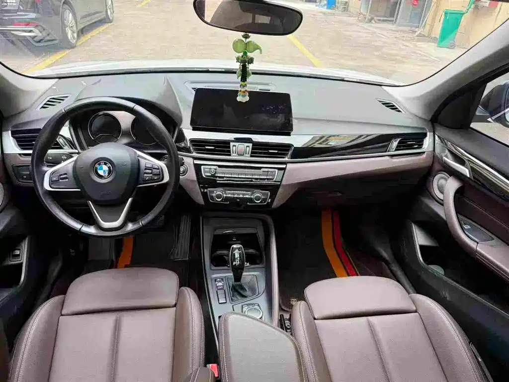 BMW X1 — фото 7