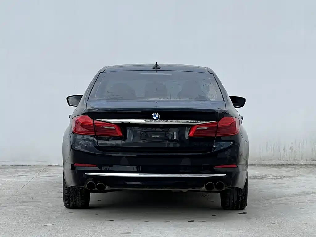 BMW 5 Series — фото 3