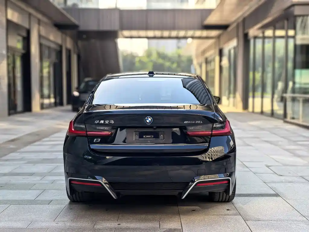 BMW i3 — фото 5