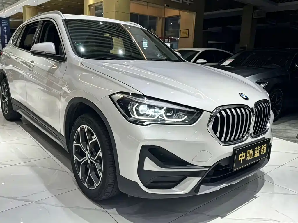 BMW X1 — фото 3