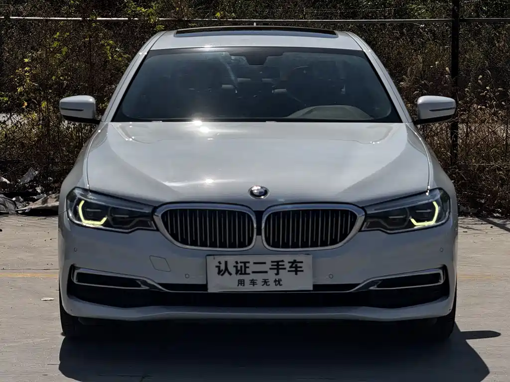 BMW 5 Series — фото 2