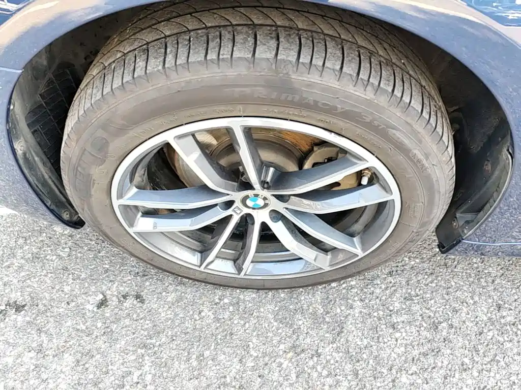 BMW 5 Series — фото 23