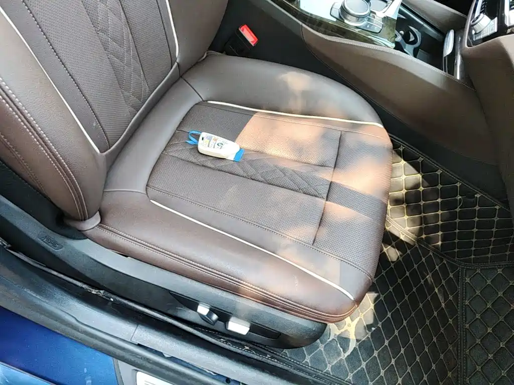 BMW 5 Series — фото 25