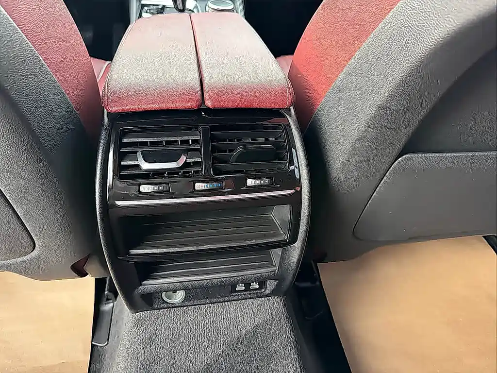 BMW 5 Series New Energy — фото 14