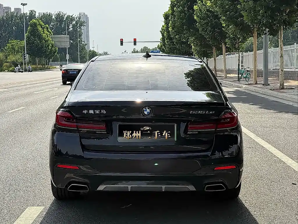BMW 5 Series New Energy — фото 20