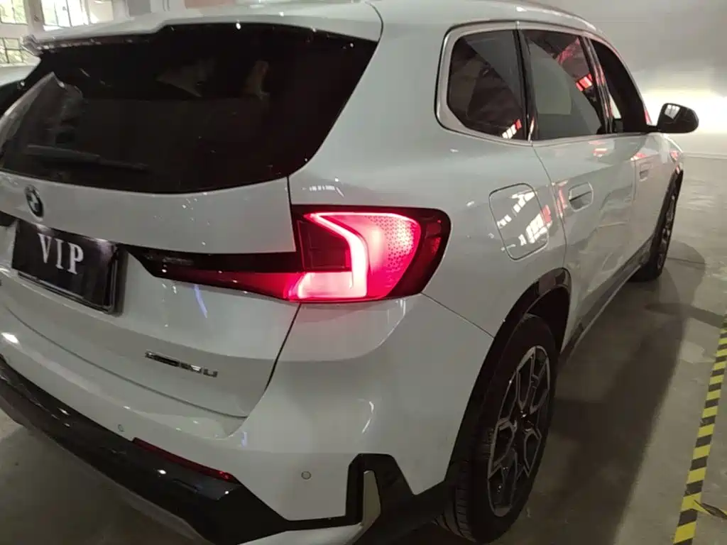 BMW X1 — фото 8
