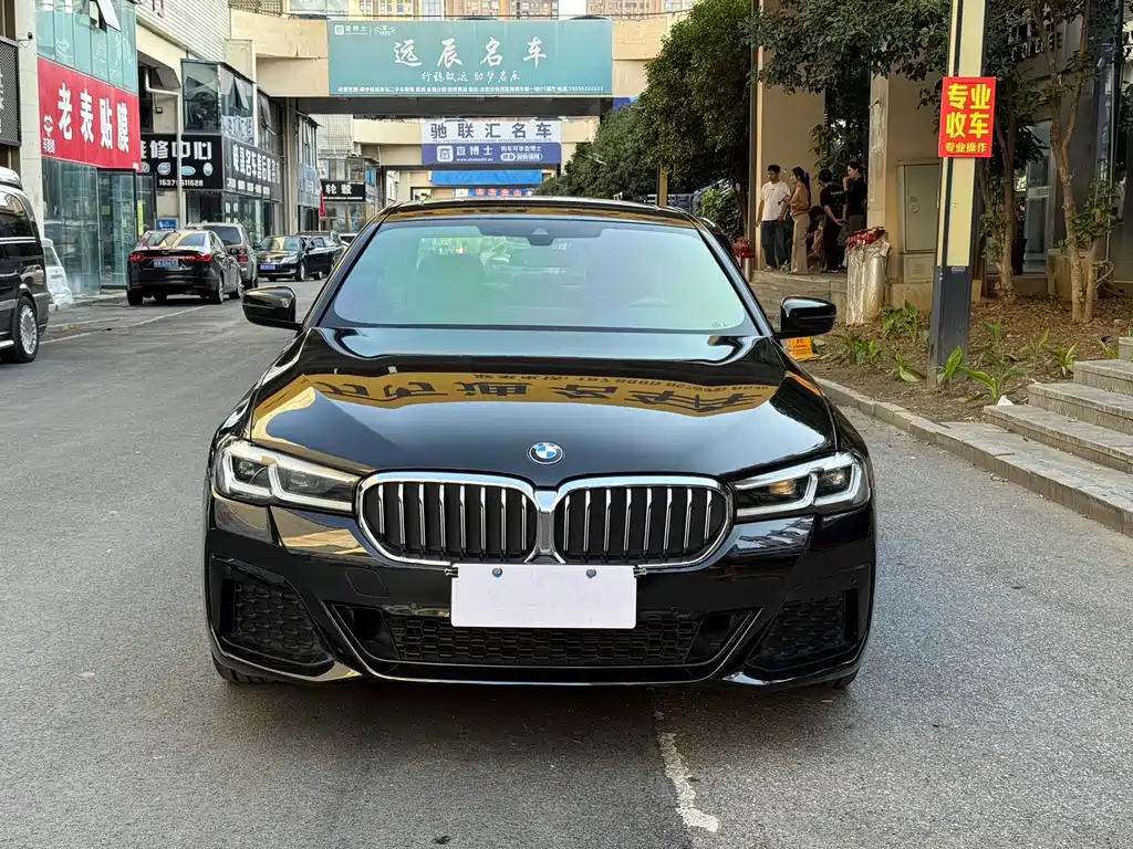 BMW 5 Series — фото 2