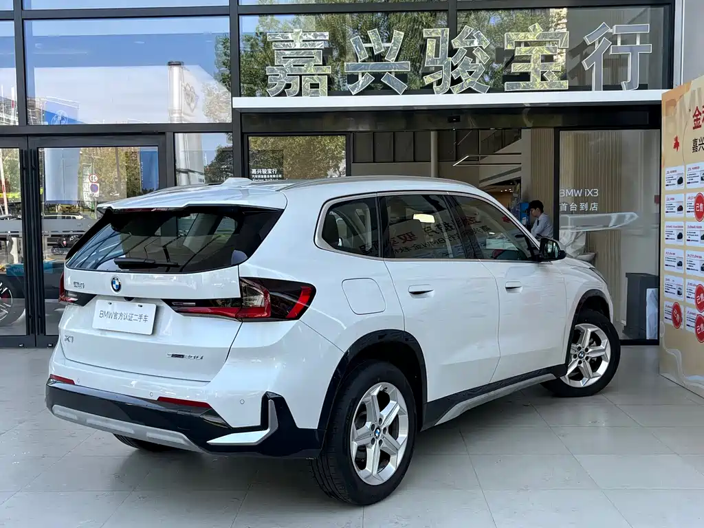 BMW X1 — фото 4