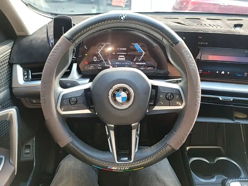 BMW X1 — фото 11