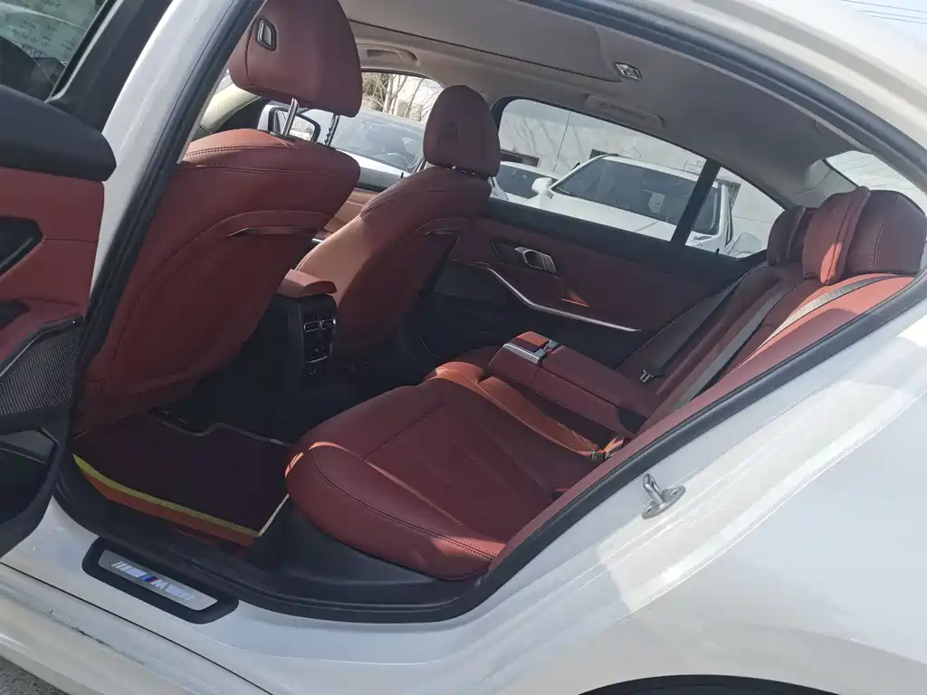 BMW 3 Series — фото 11