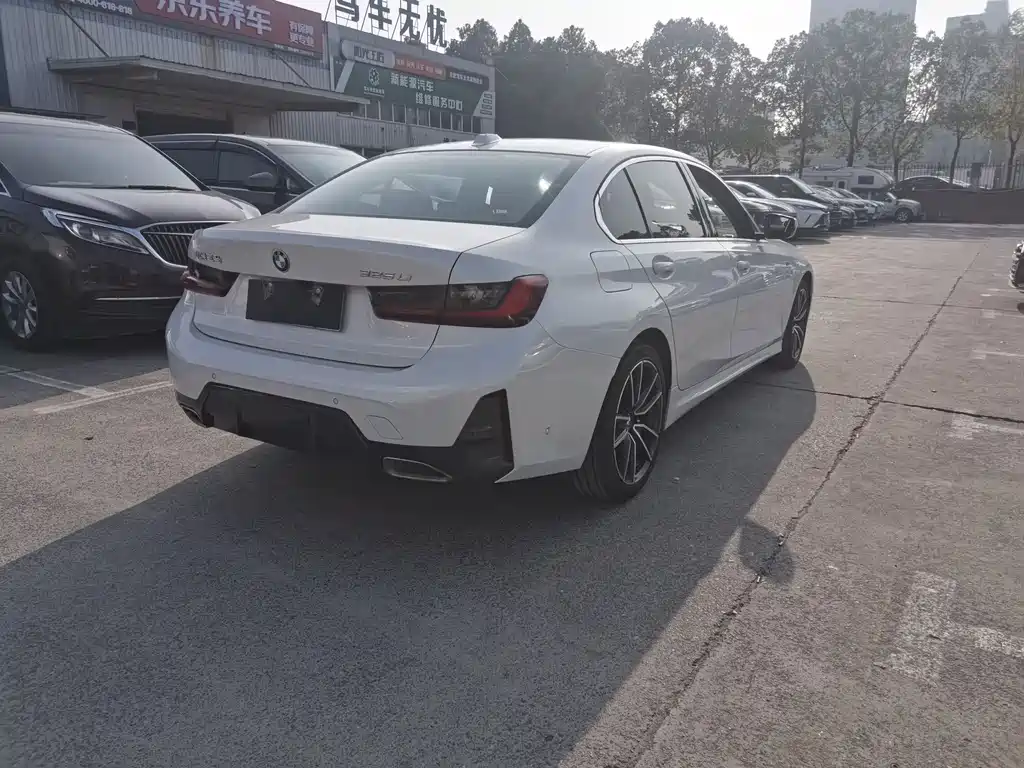 BMW 3 Series — фото 14