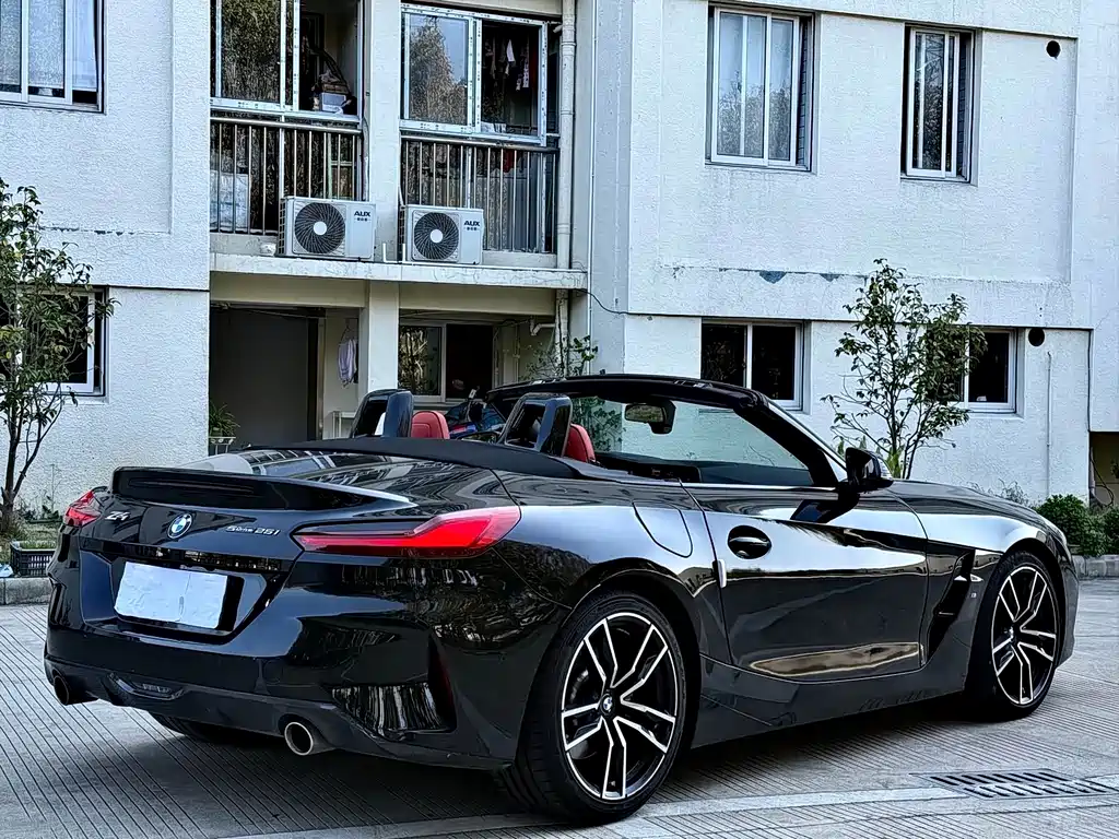 BMW Z4 — фото 9