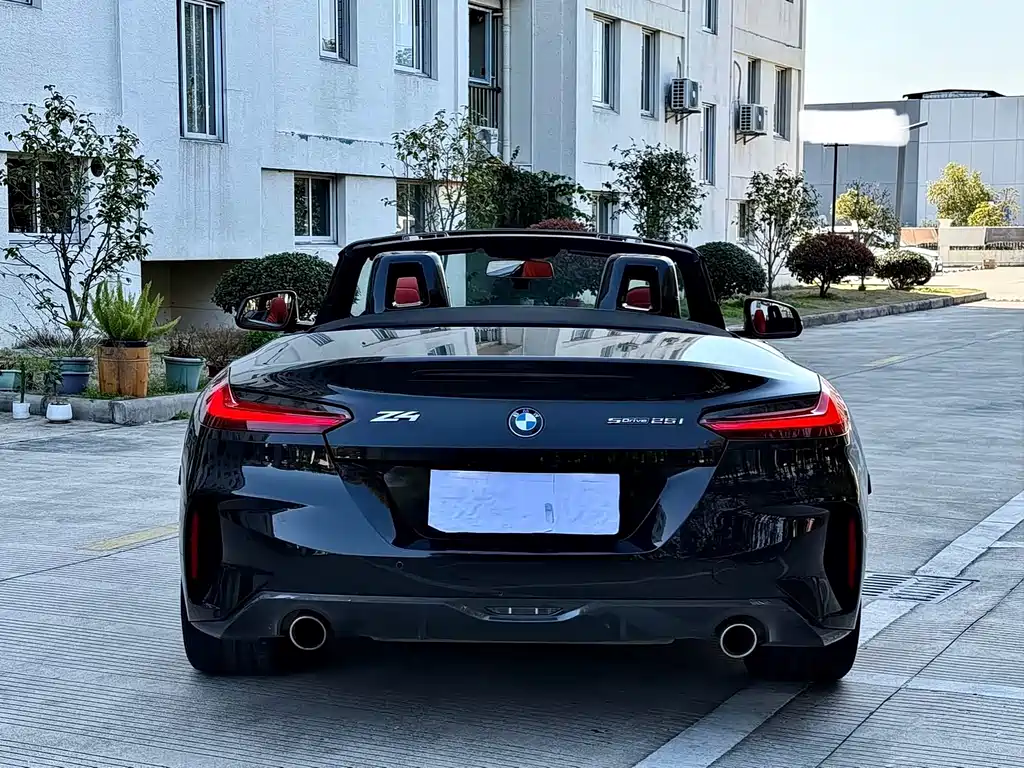 BMW Z4 — фото 10