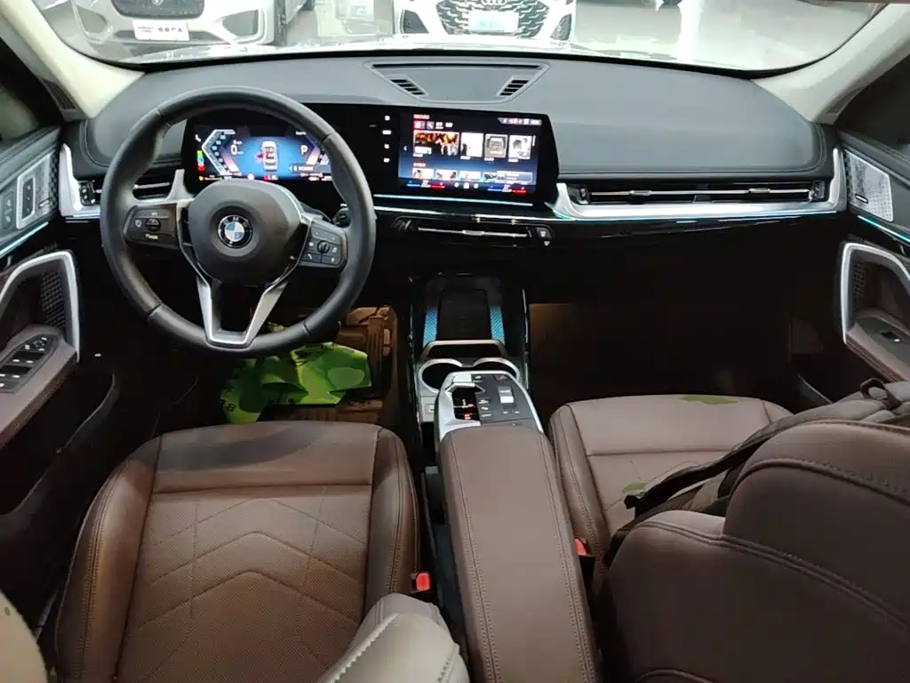 BMW X1 — фото 10
