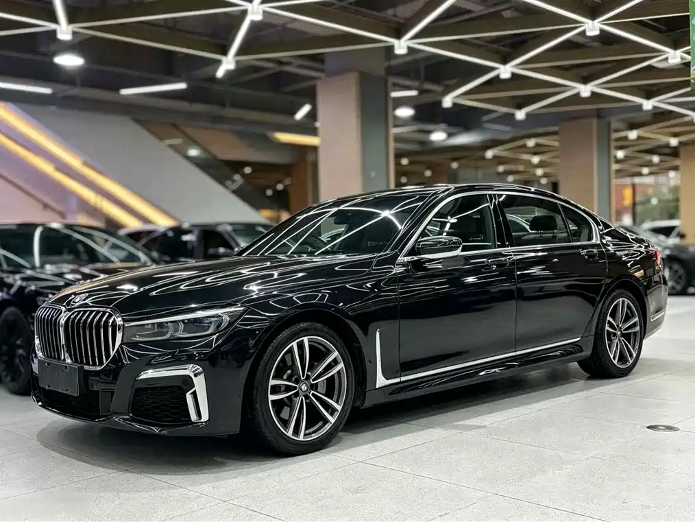 BMW 7 Series — фото 2