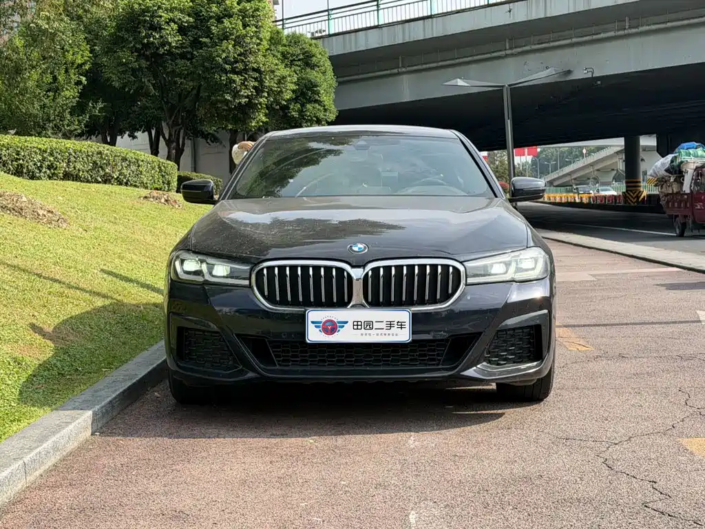 BMW 5 Series — фото 2