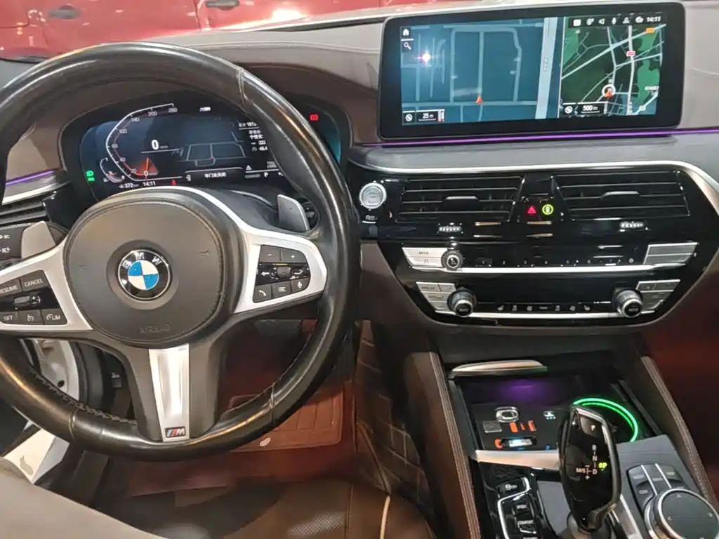 BMW 5 Series — фото 10