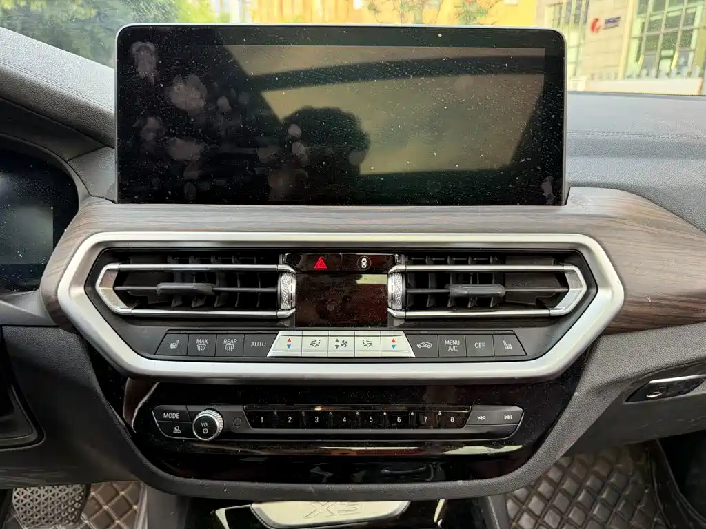 BMW X3 — фото 10