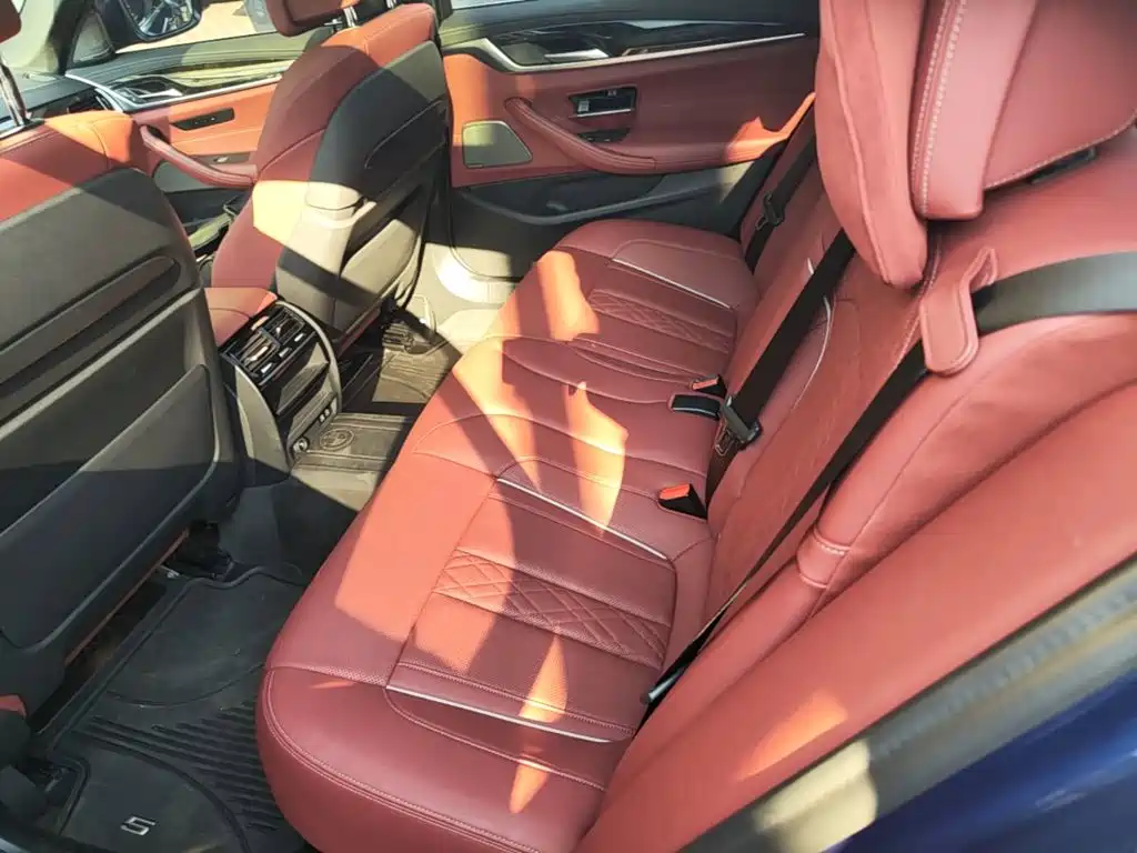 BMW 5 Series New Energy — фото 17