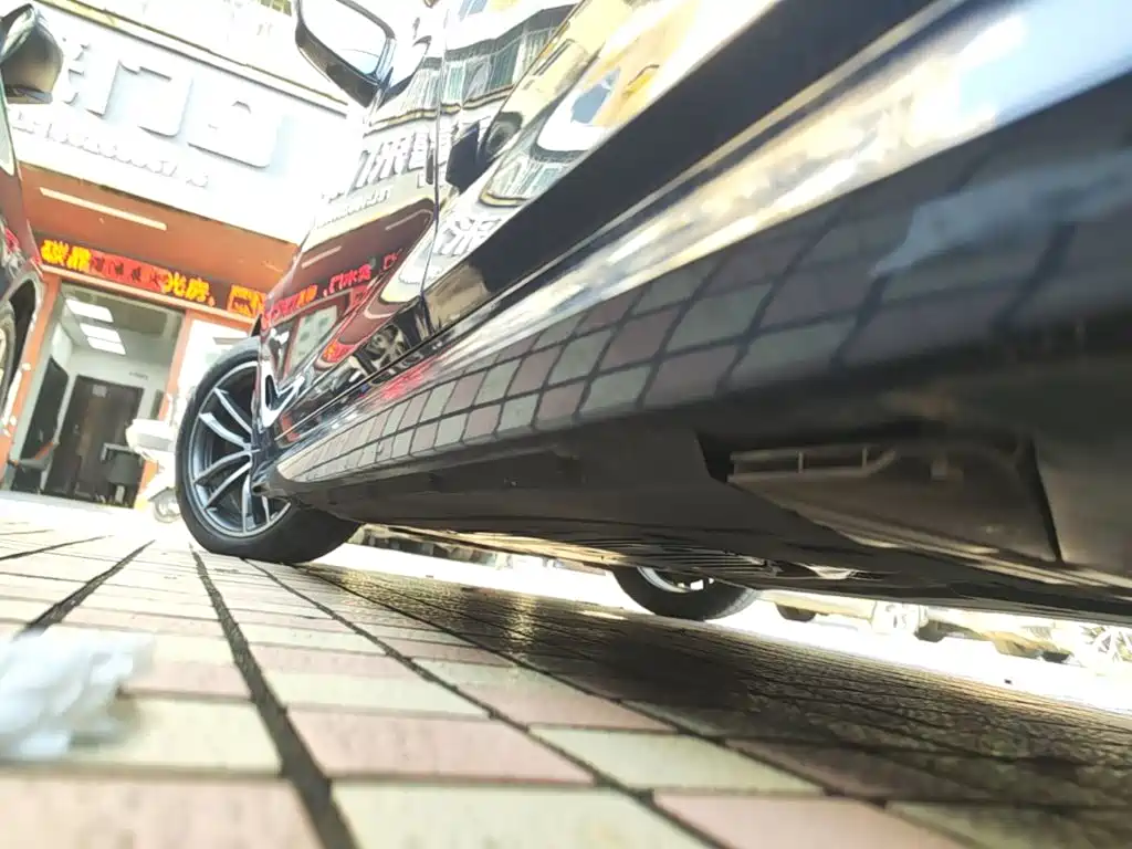 BMW 5 Series New Energy — фото 22