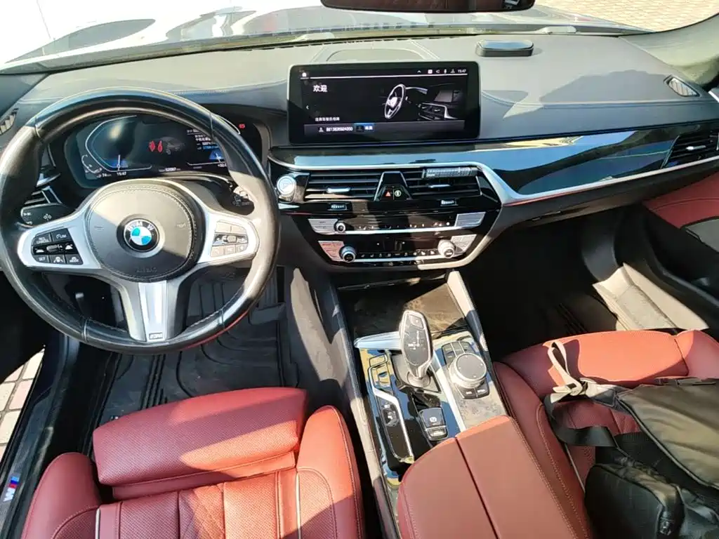 BMW 5 Series New Energy — фото 10