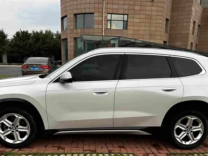 BMW X1 — фото 4