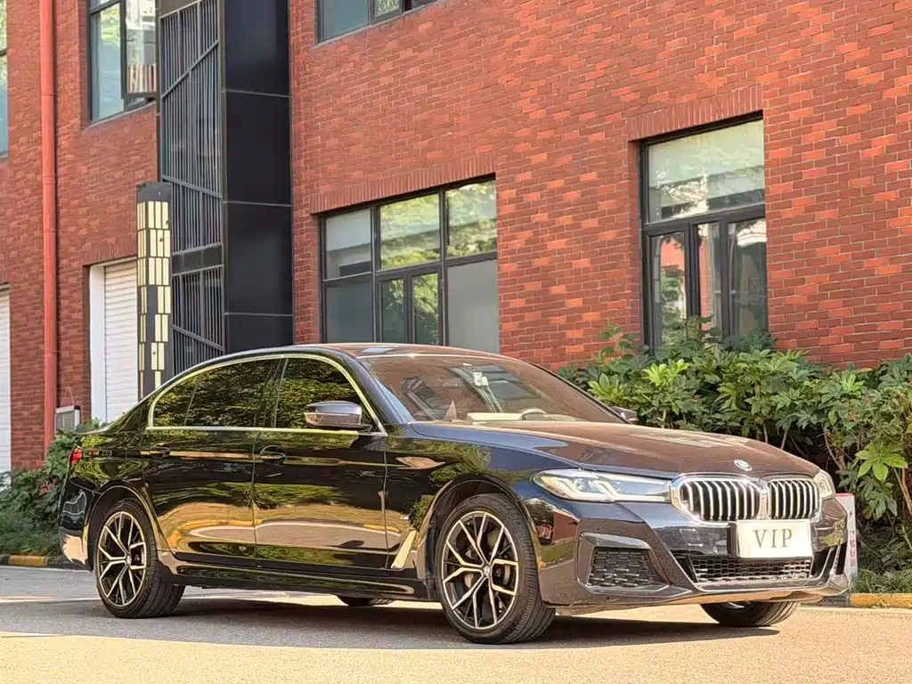 BMW 5 Series — фото 3