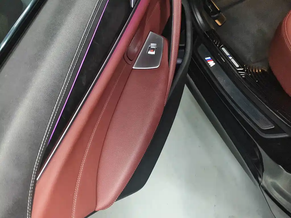 BMW 5 Series — фото 10