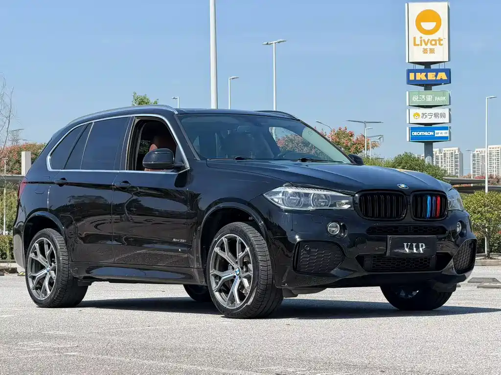 BMW X5 (Import) — фото 2