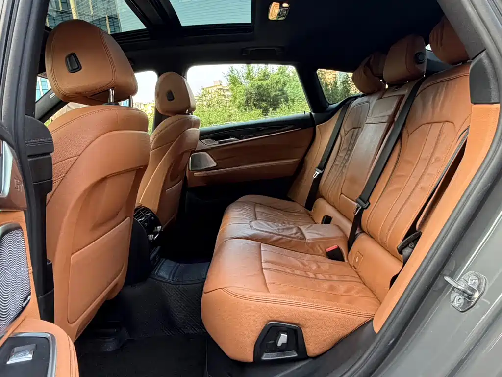 BMW 6 Series GT — фото 9