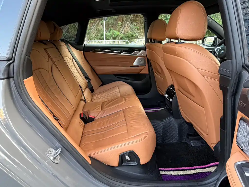 BMW 6 Series GT — фото 10