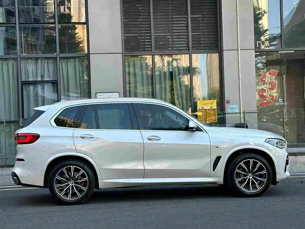BMW X5 (Import) — фото 4